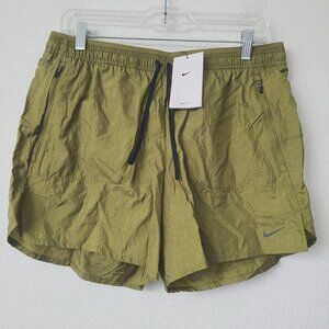 Nike Dri-Fit Stride 5" Running Shorts FN3391-307 Size L Green